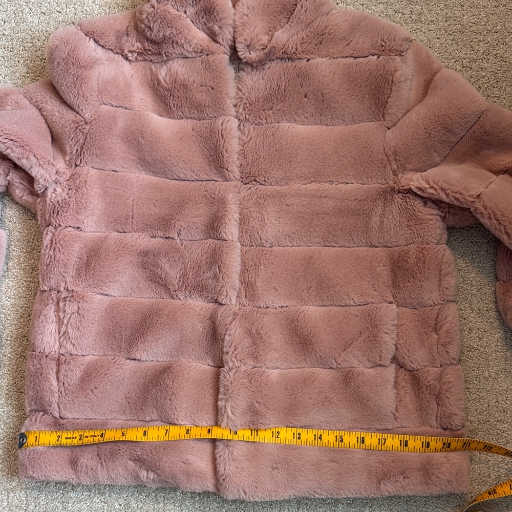 Women's Pink Faux Fur Jacket - Picture 9 of 11